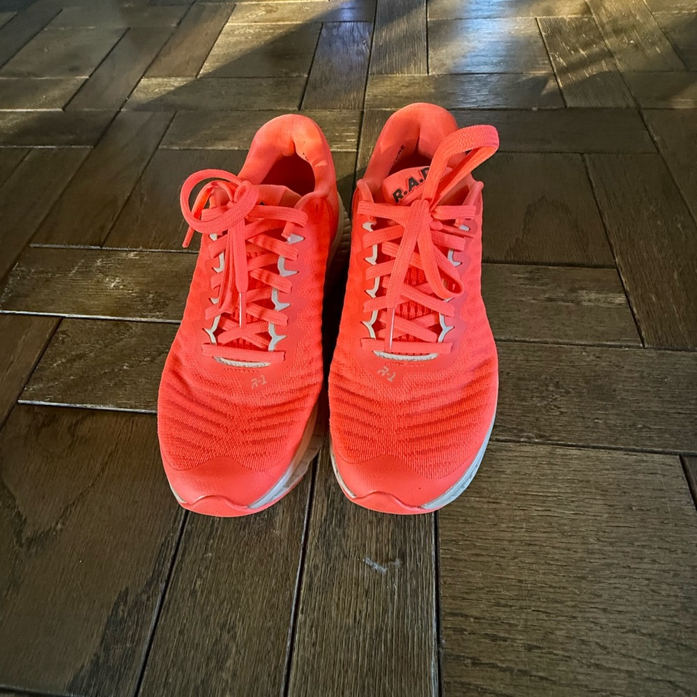 R.A.D R-1 Women’s Athletic Shoe Size 6